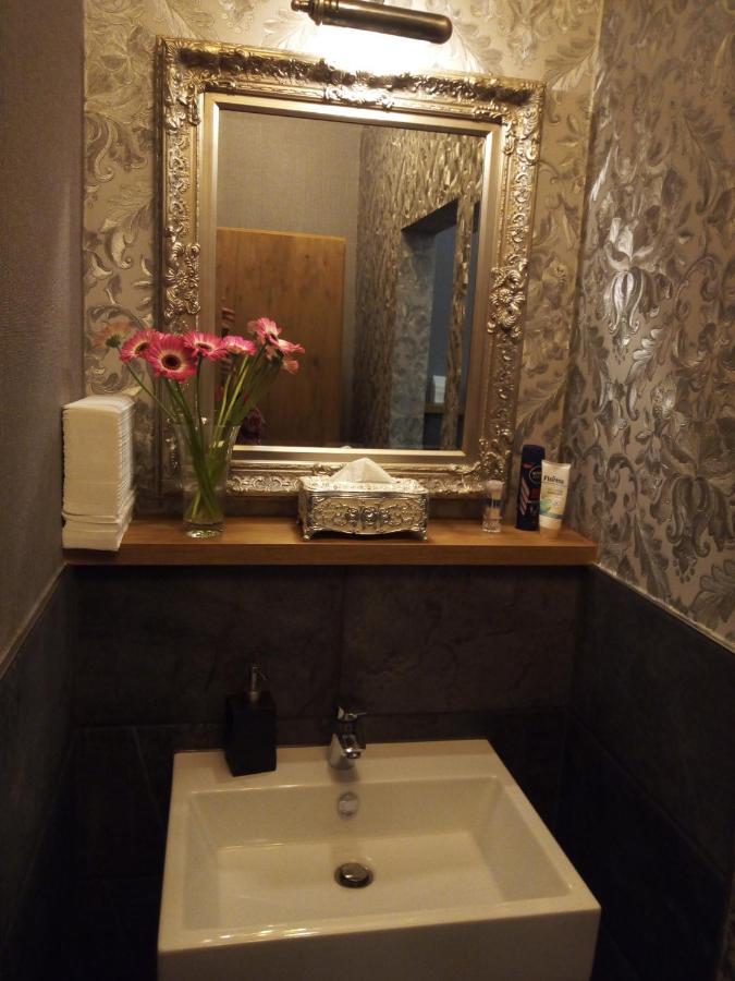 אילמנאו Riverdam Boutique Hotel מראה חיצוני תמונה