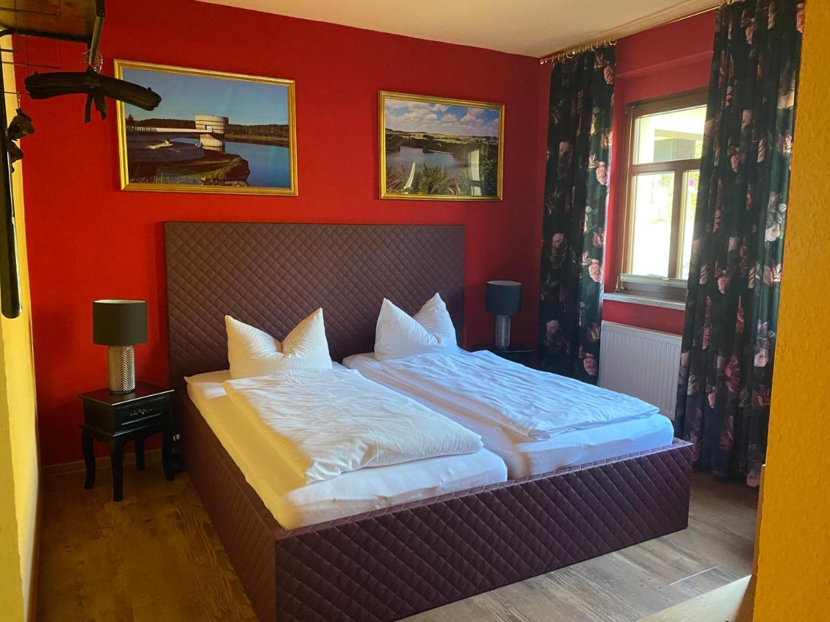 אילמנאו Riverdam Boutique Hotel מראה חיצוני תמונה