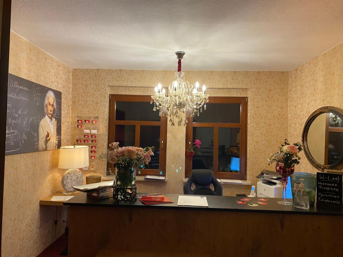 אילמנאו Riverdam Boutique Hotel מראה חיצוני תמונה